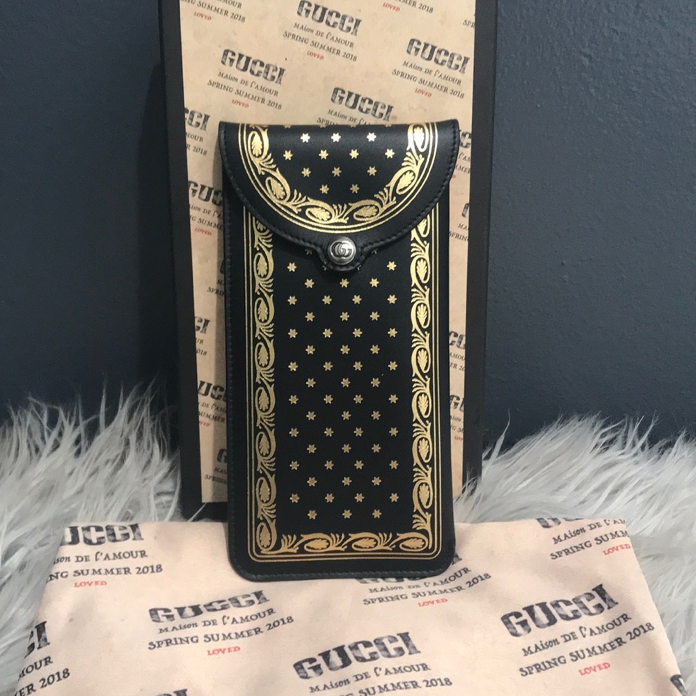 Gucci case - Picture 2 of 3